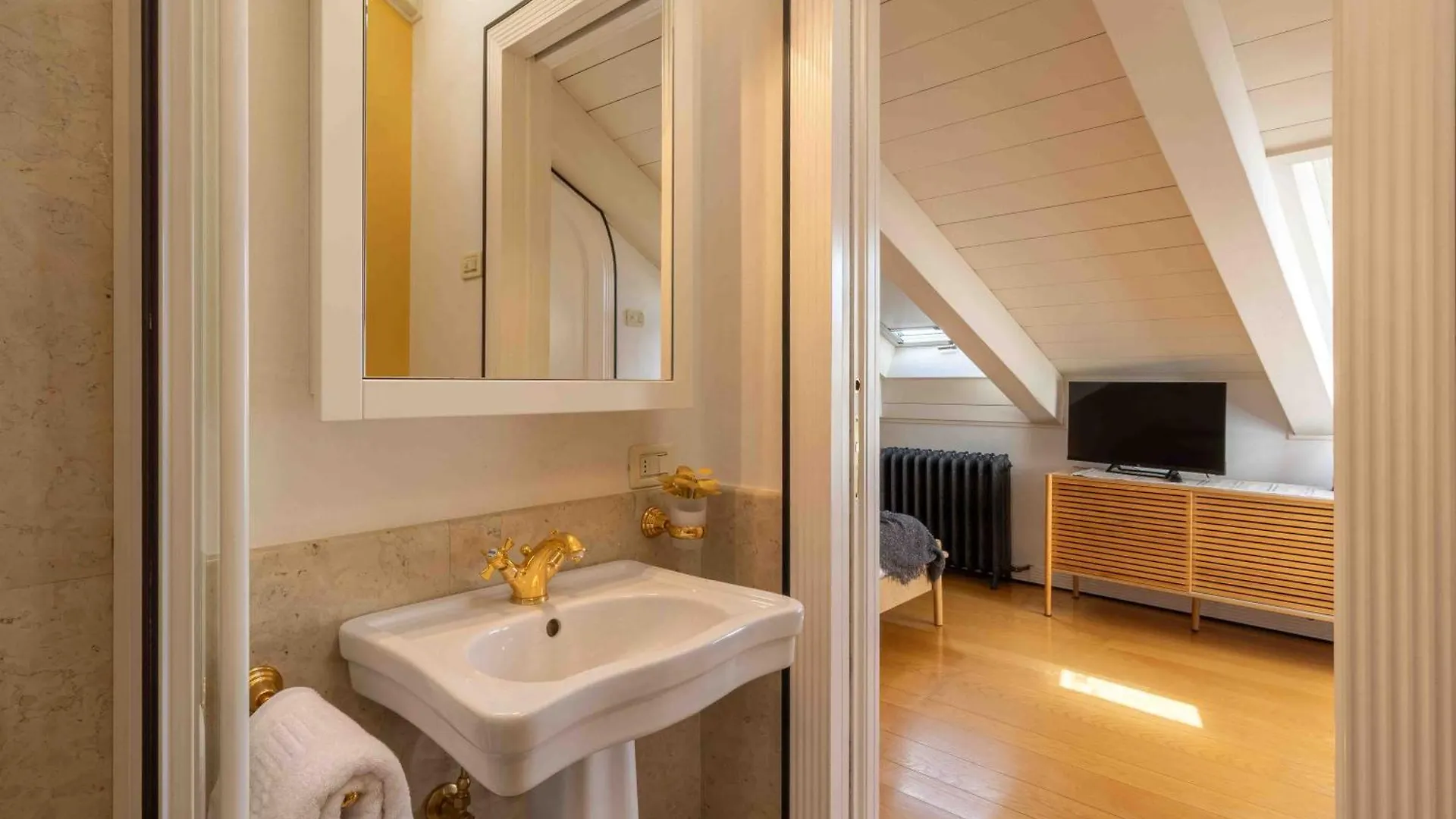 Locami Terraglio Luxury Rooms Бассано-дель-Граппа Италия